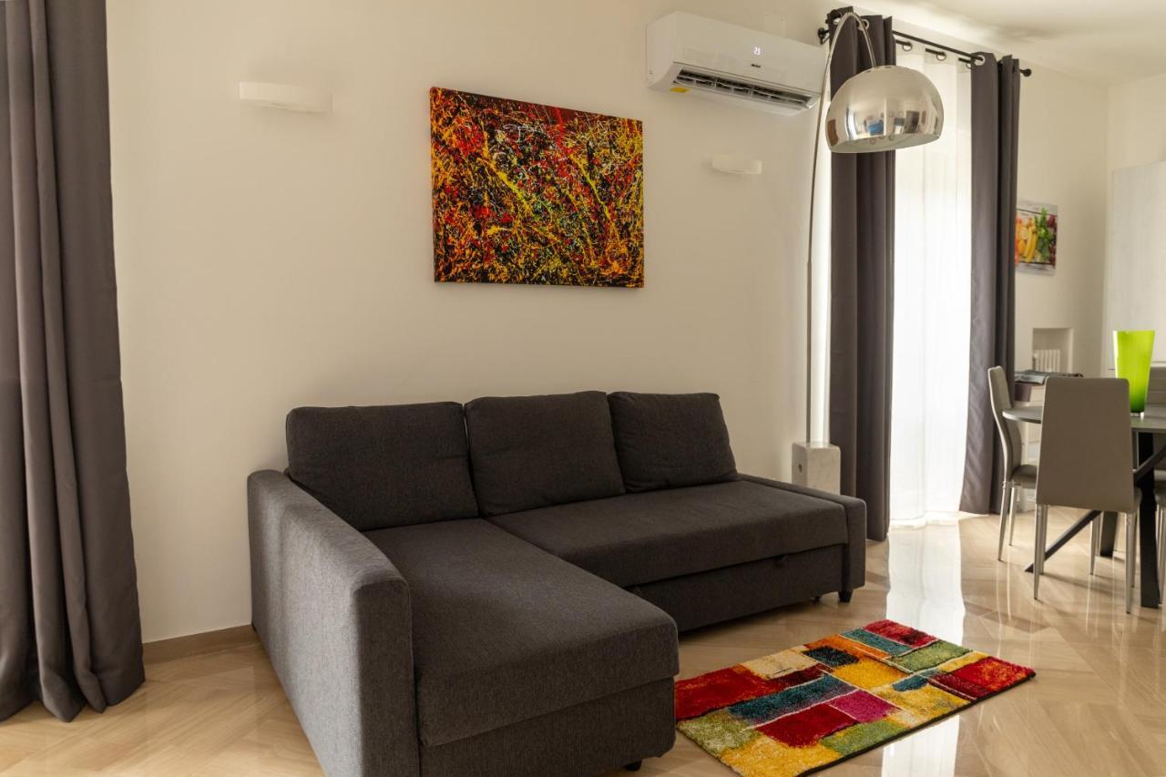 Cozy Loft Putignani Apartment บารี ภายนอก รูปภาพ